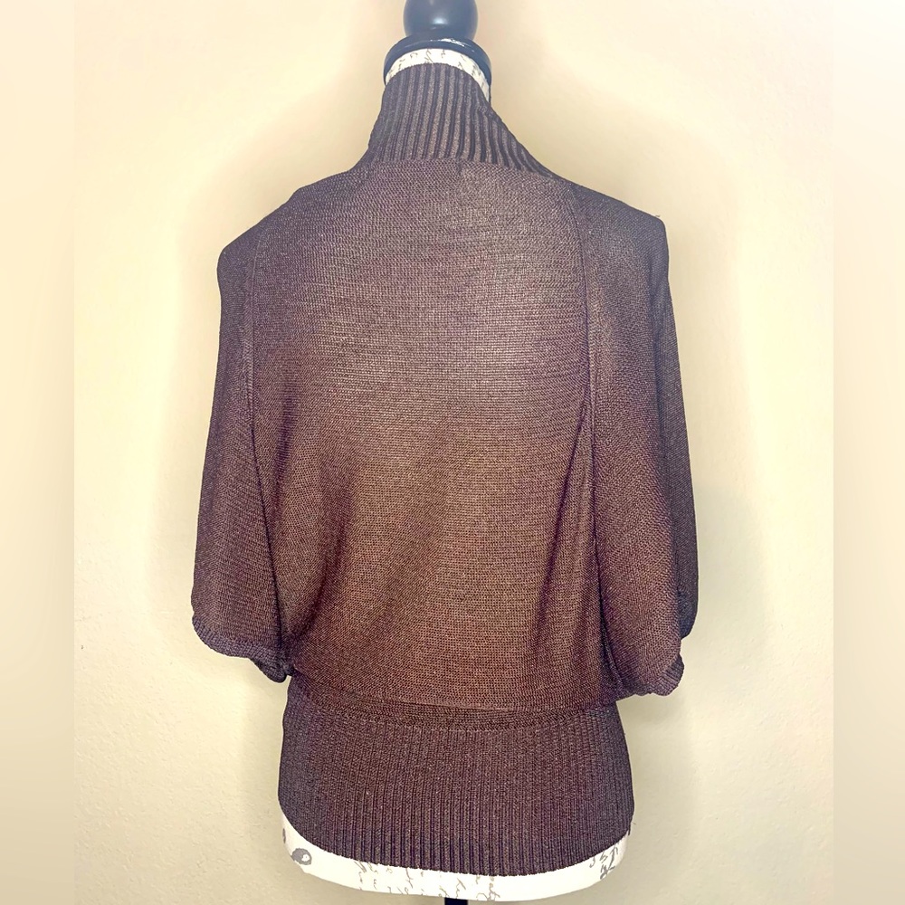 Front Open blouse, ZARA, size M. Perfect to combine with a nice top - Picture 2 of 2